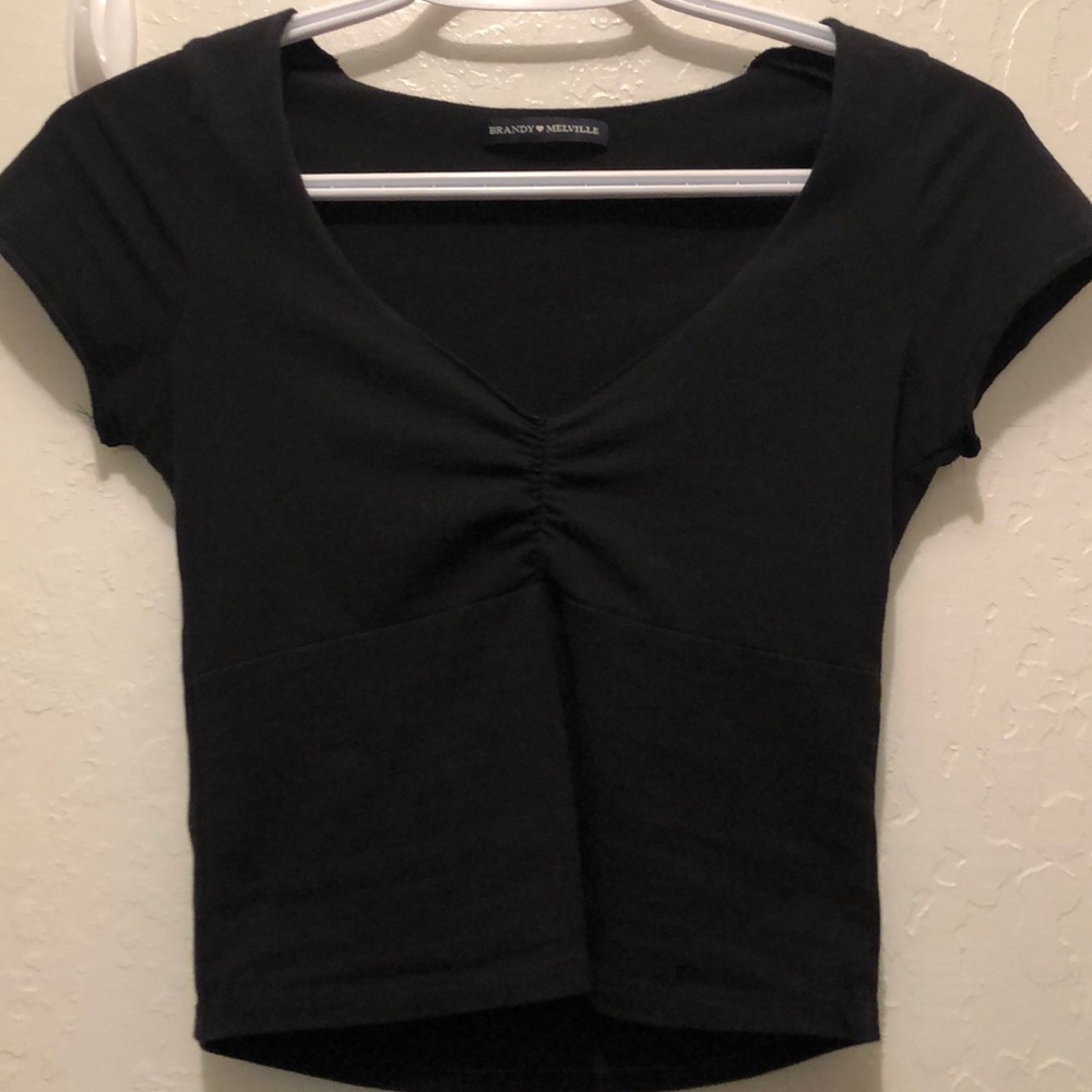 BRANDY MELVILLE BLACK TEE SHIRT